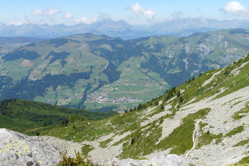 06-la valle de hauteluce vue de la montagne d'Outray